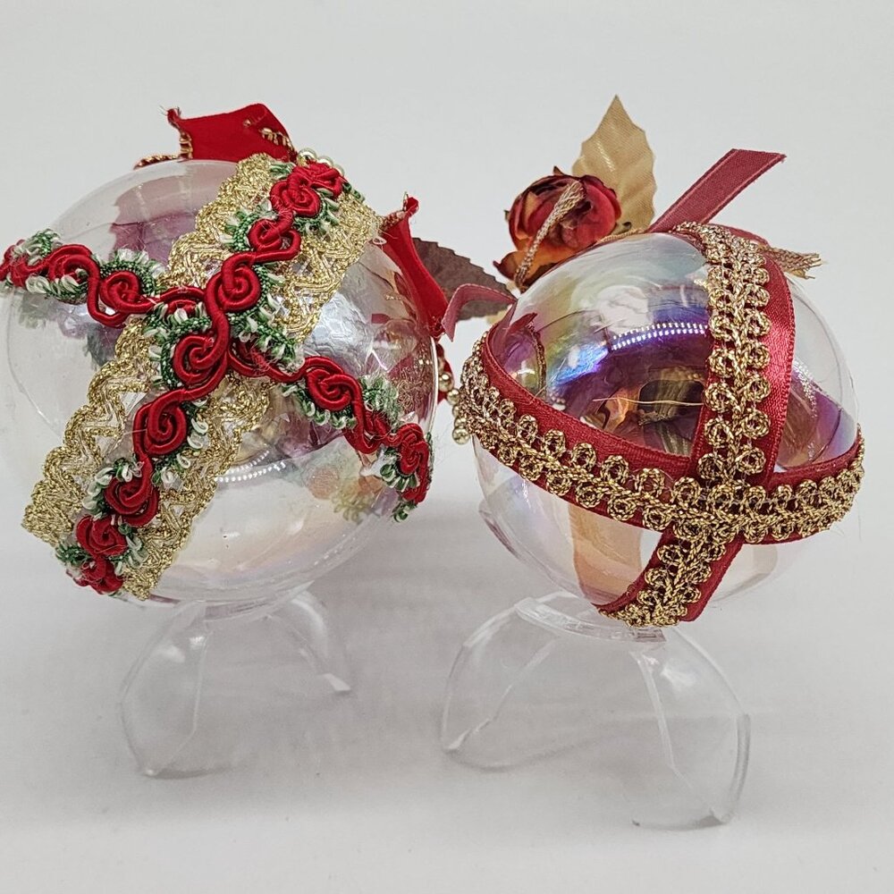 Handmade Glass Christmas Ornaments Red & Gold Ribbon Roses Berries Leaves - Picture 8 of 8